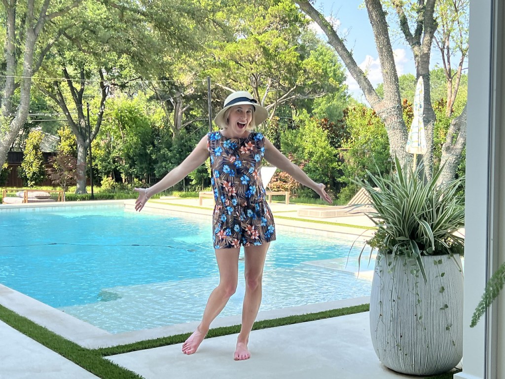 Collin in romper