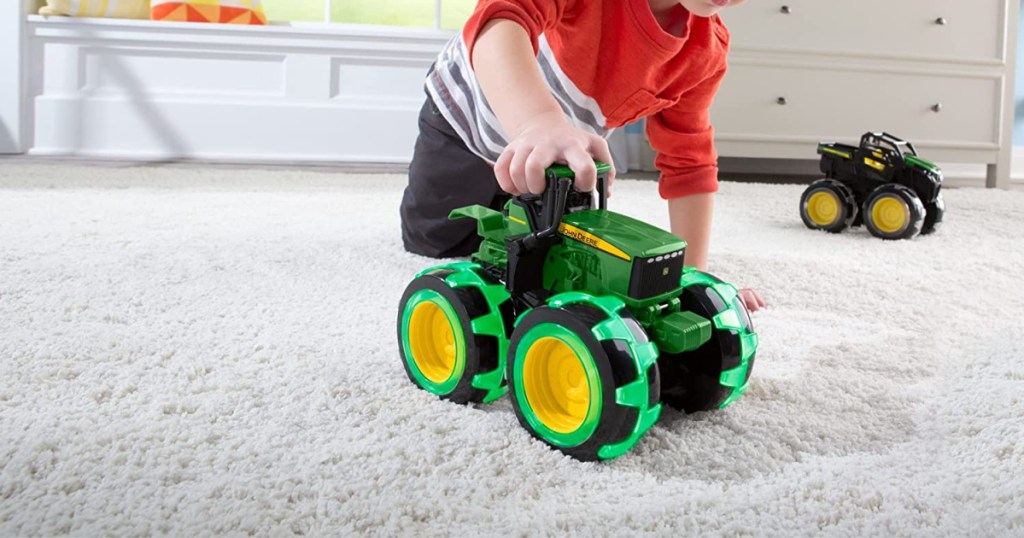 TOMY John Deere Monster Treads Lightning Wheels Tractor