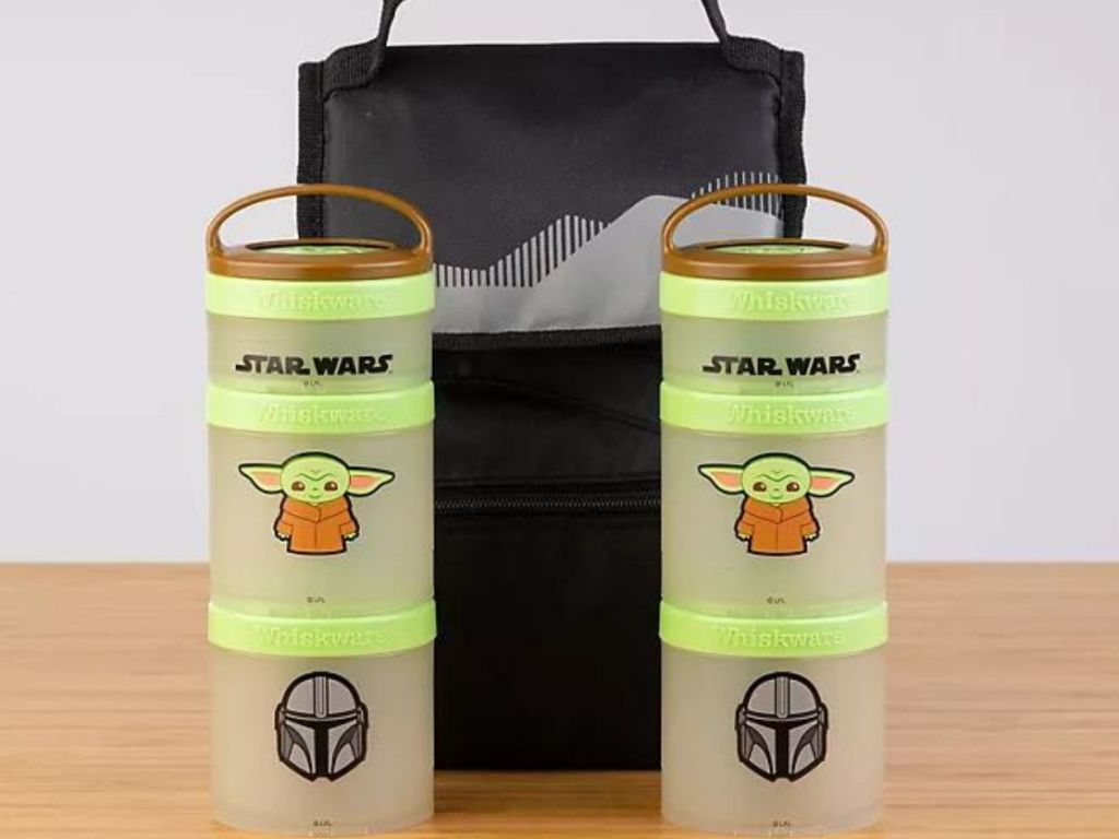 2 containers in front a of a lunch bag