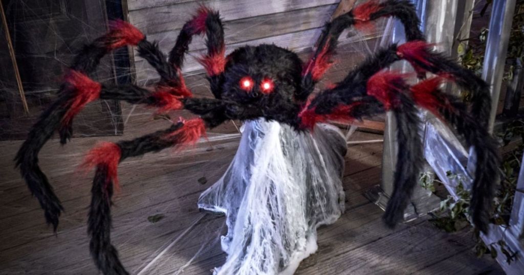 Jumping Spider Halloween Decoration