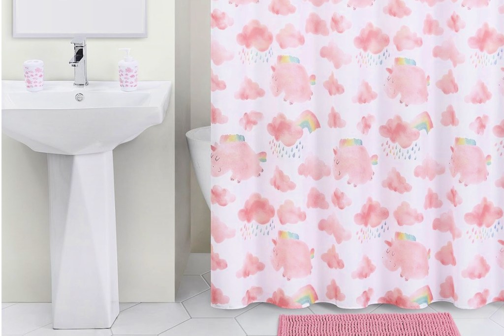 Olivia Finn Rainbow Unicorn 16 Piece Bath Set