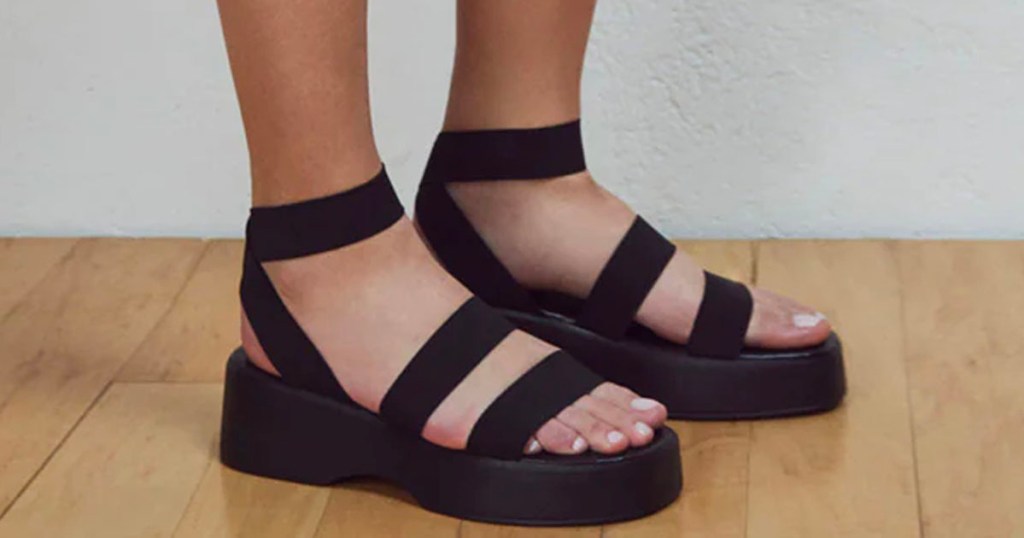 black steve madden sandals