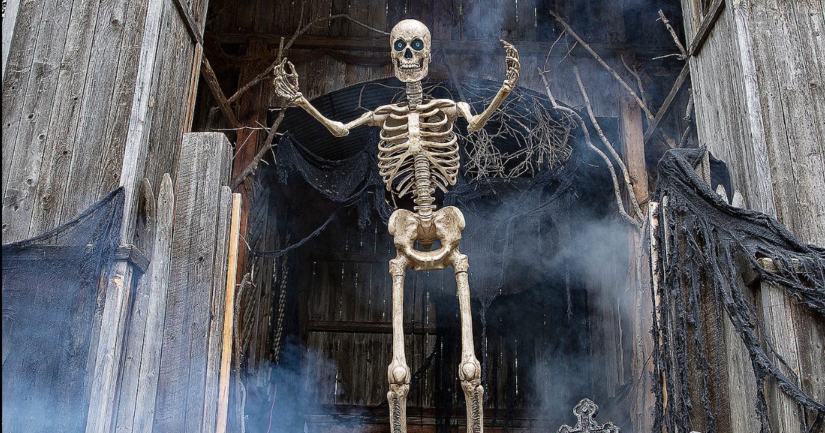 8 foot towering skeleton
