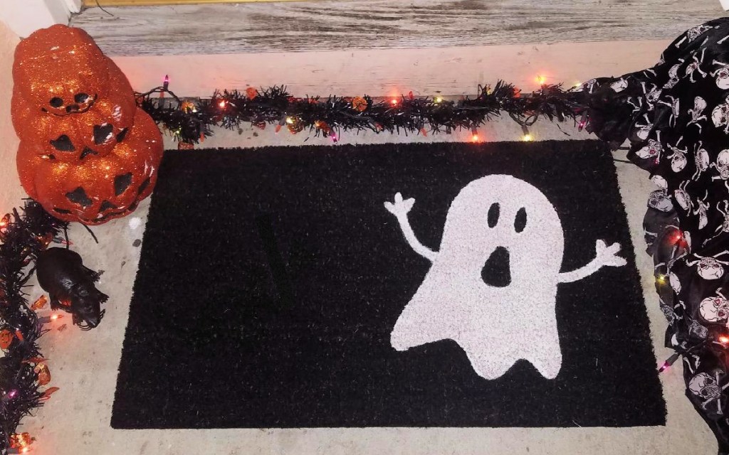 Calloway Mills Ghost Doormat