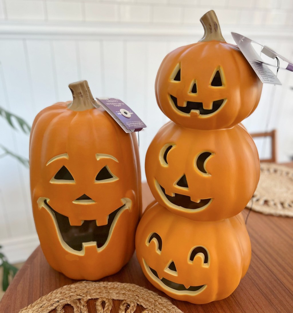 set of plastic orange jack-o-lanterns