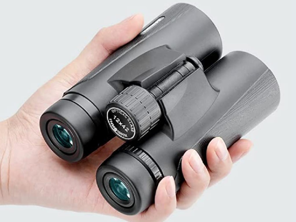 Adorrgon Binoculars held in hands