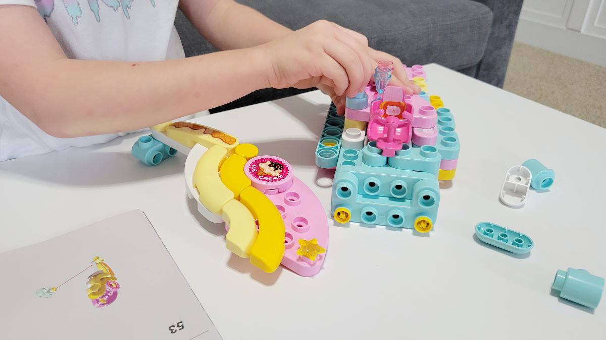 BLOKEES STEM Buildable Playset