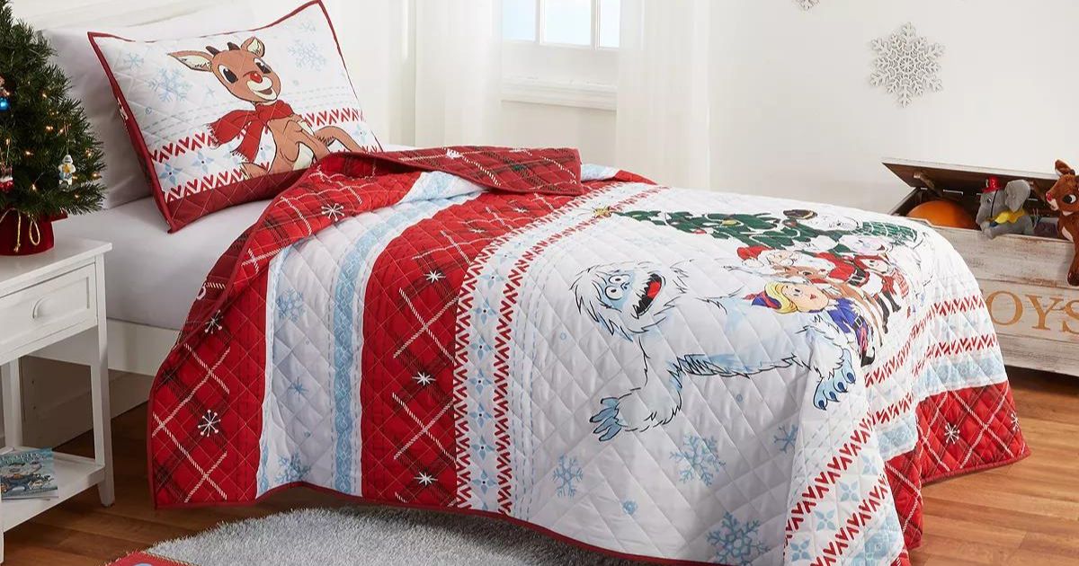 Rudolph and friends 2 piece sham and quilt set
