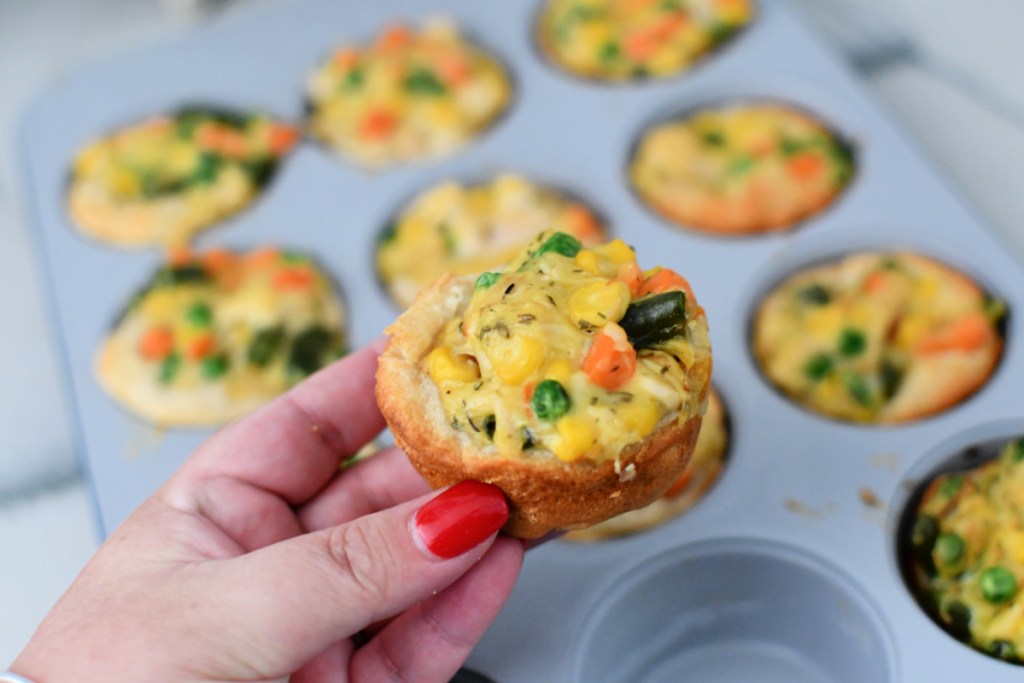 easy chicken pot pies in muffin pan