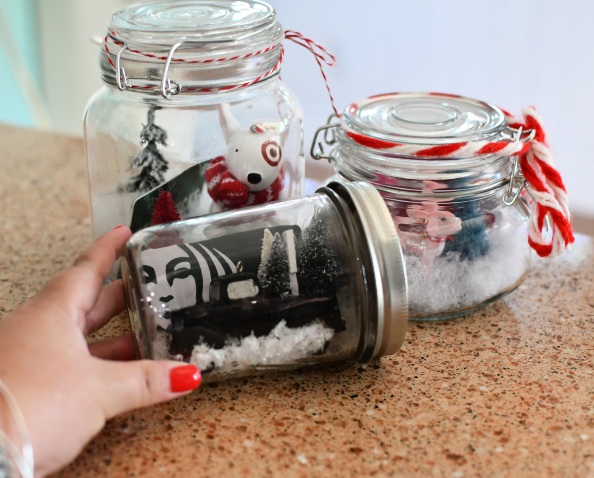 Mason Jar DIY Snow globes which make great christmas gifts