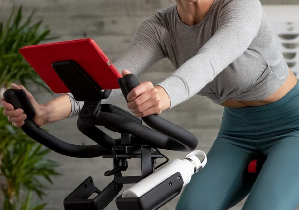 Schwinn - IC4 Indoor Cycling Exercise Bike 