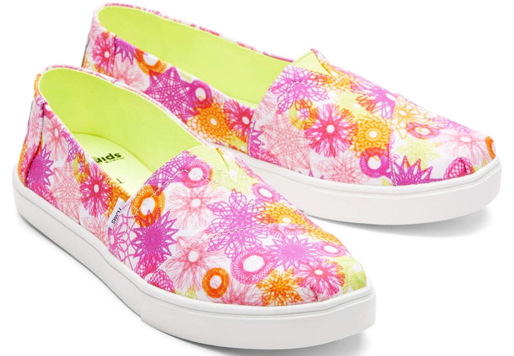 pink spirograph print shoes