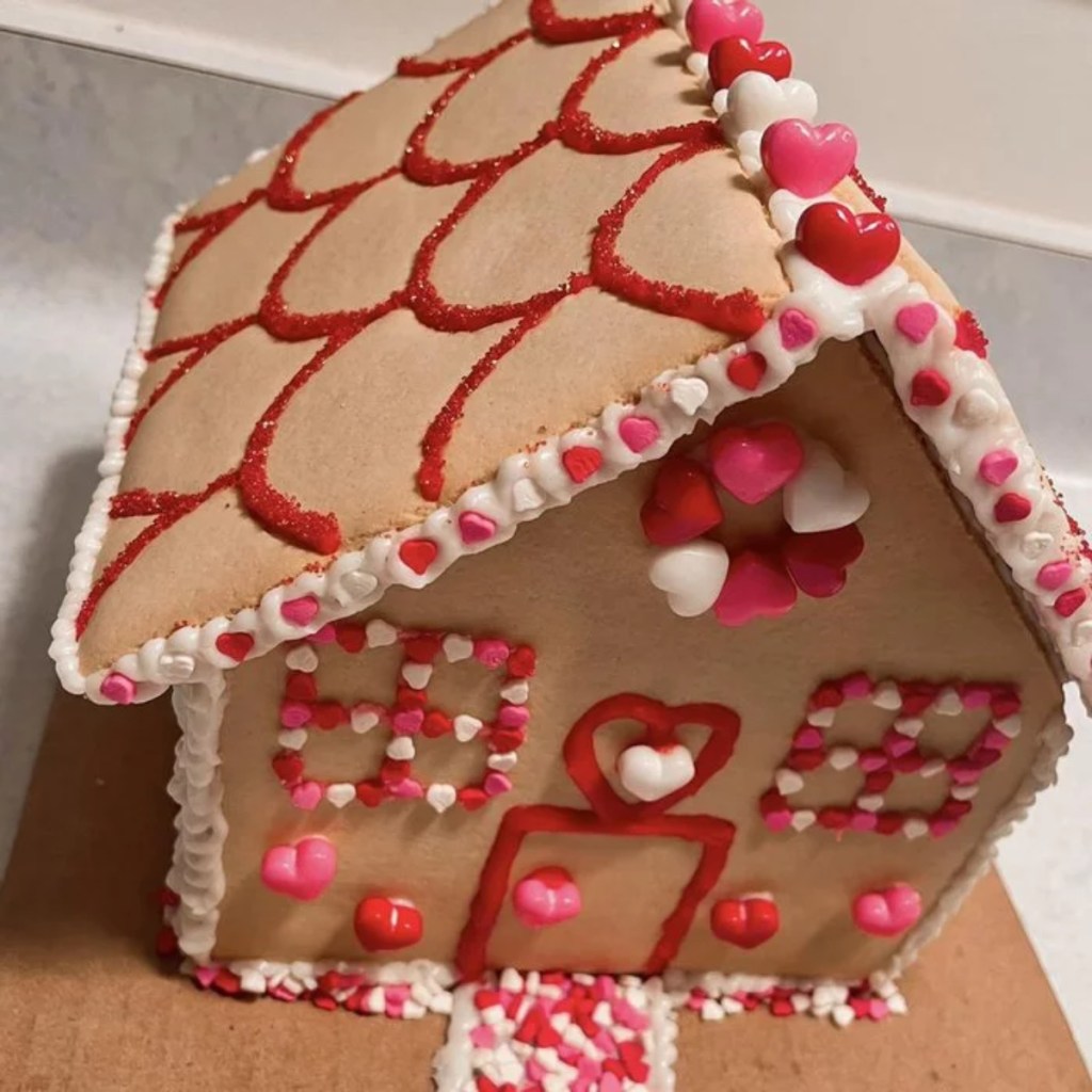 Valentine Cookie House