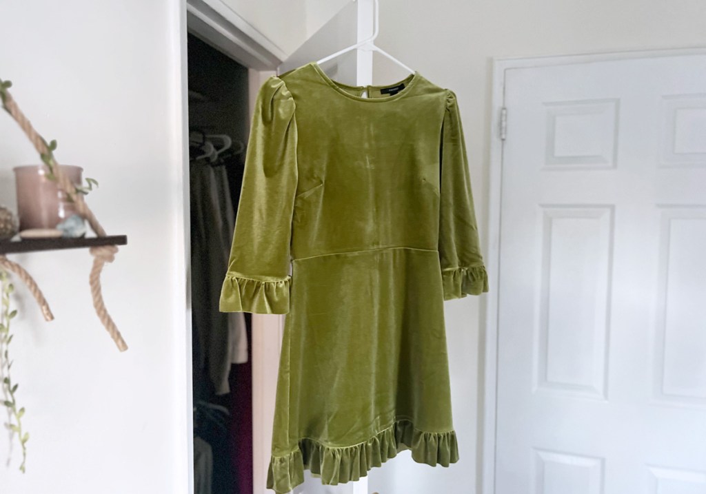 forever21 green velvet dress