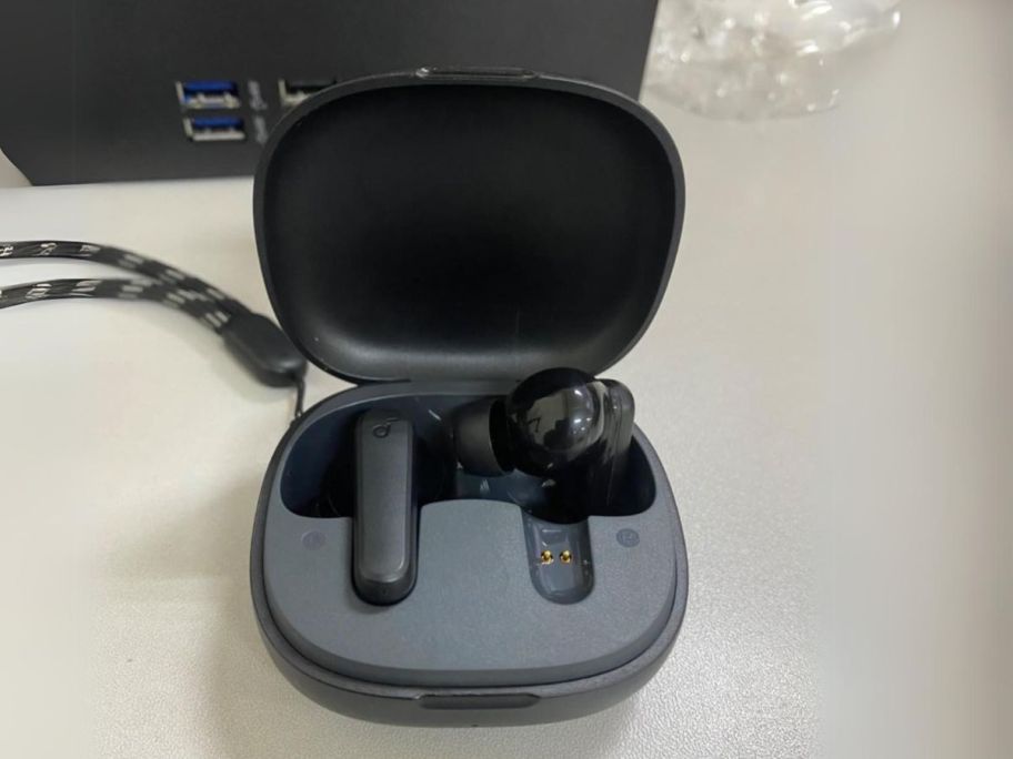 Anker Soundcore Life P20i True Wireless Earbuds on desk