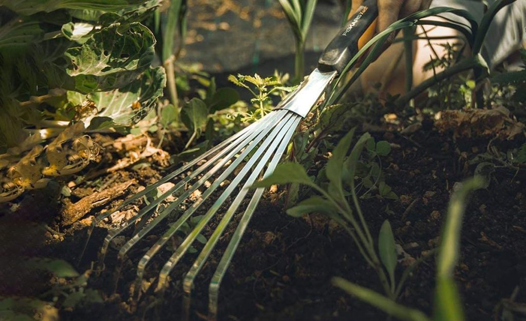 Fiskars Xact Hand Garden Rake