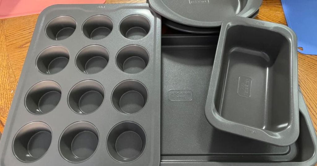 Ninja Foodi Bakeware 5-piece Set on a table