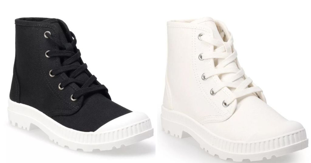 2 boots in white and black 