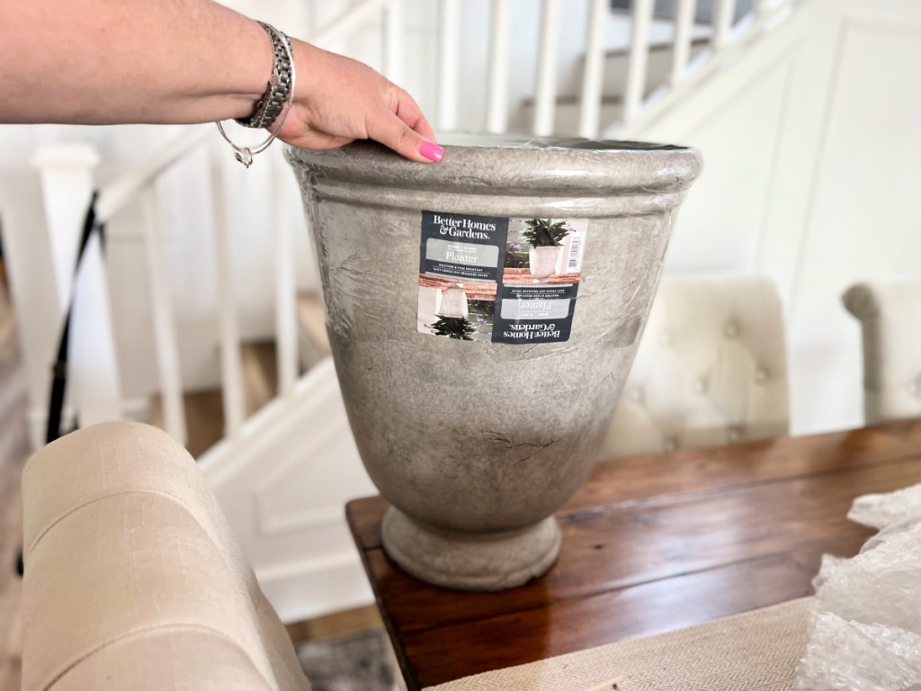 better homes and gardens resin planter from Walmart