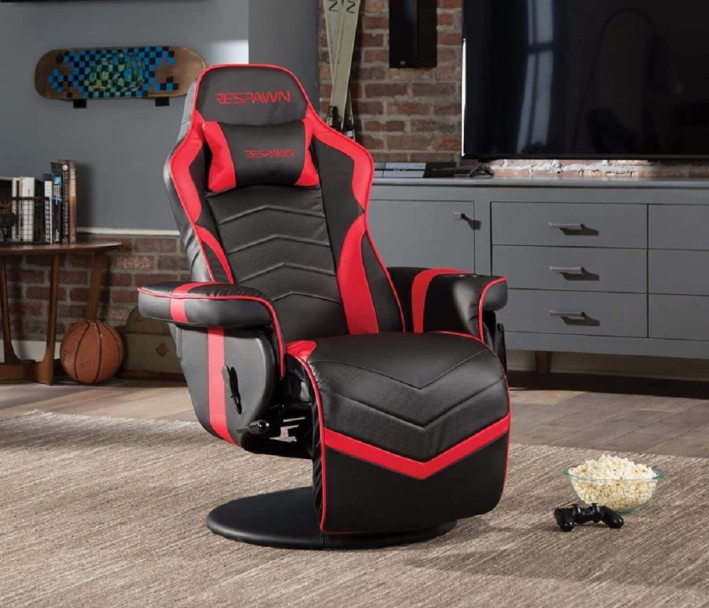Bedroom with a respawn recliner, one of the top gaming chairs of 2023