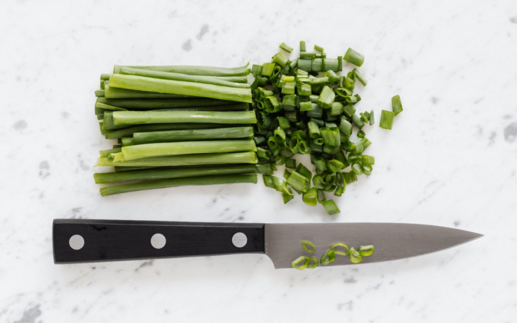 cutting green onions