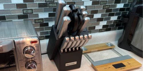 Kitchen Knife Block 15-Piece Set w/ Built-In Sharpener Only $47.98 Shipped on Amazon | 20,000+ 5-Star Reviews