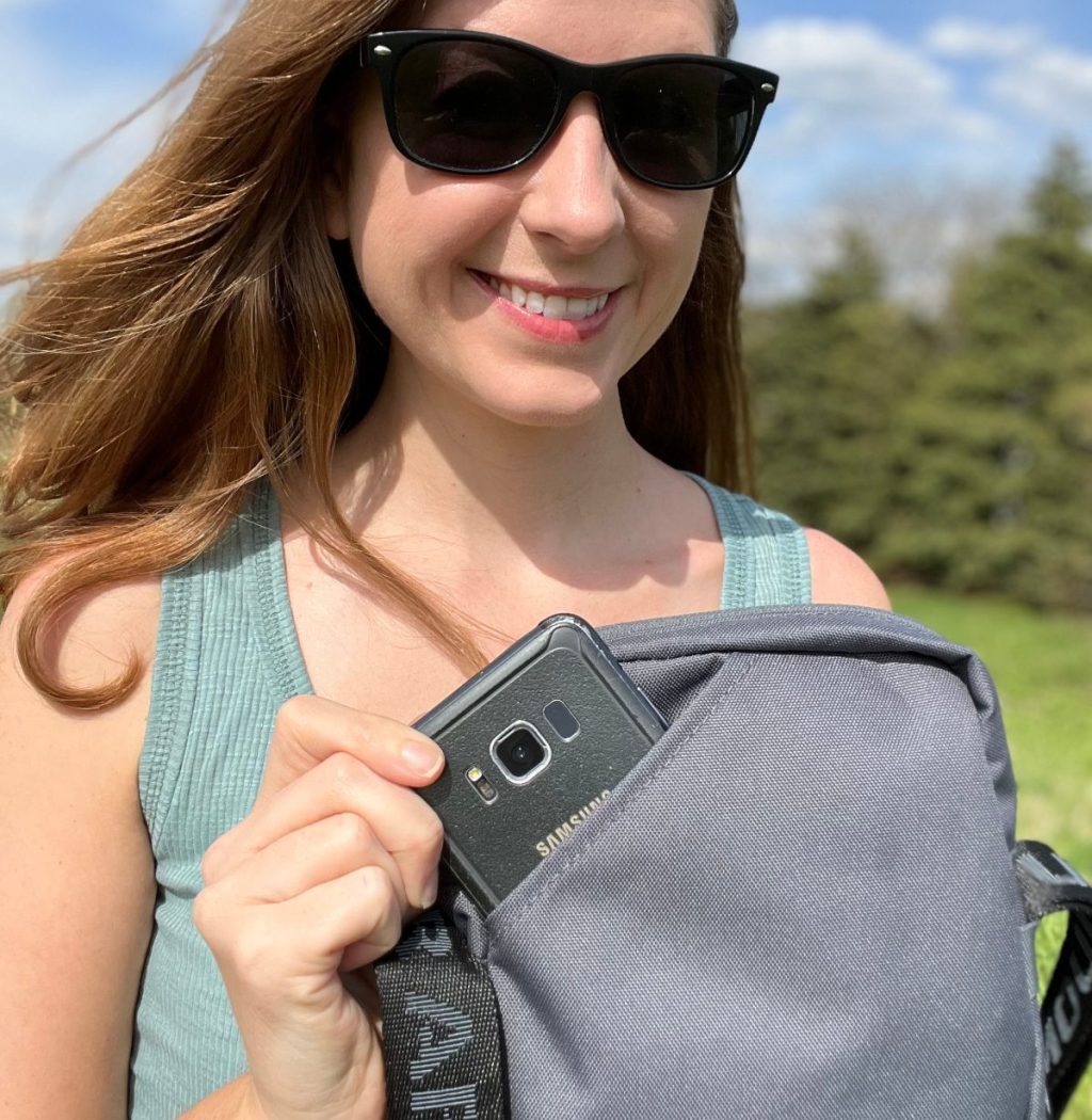 The phone pocket of the UA Louden Crossbody Bag