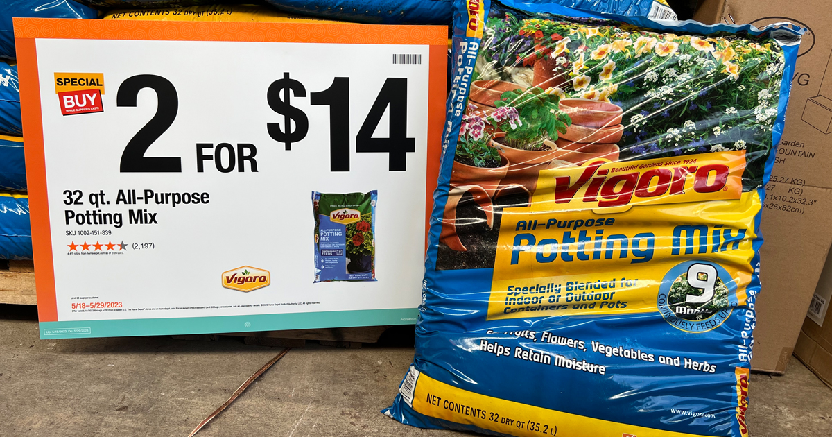 Vigoro 32 qt. All Purpose Potting Soil Mix for Indoor or Outdoor Use