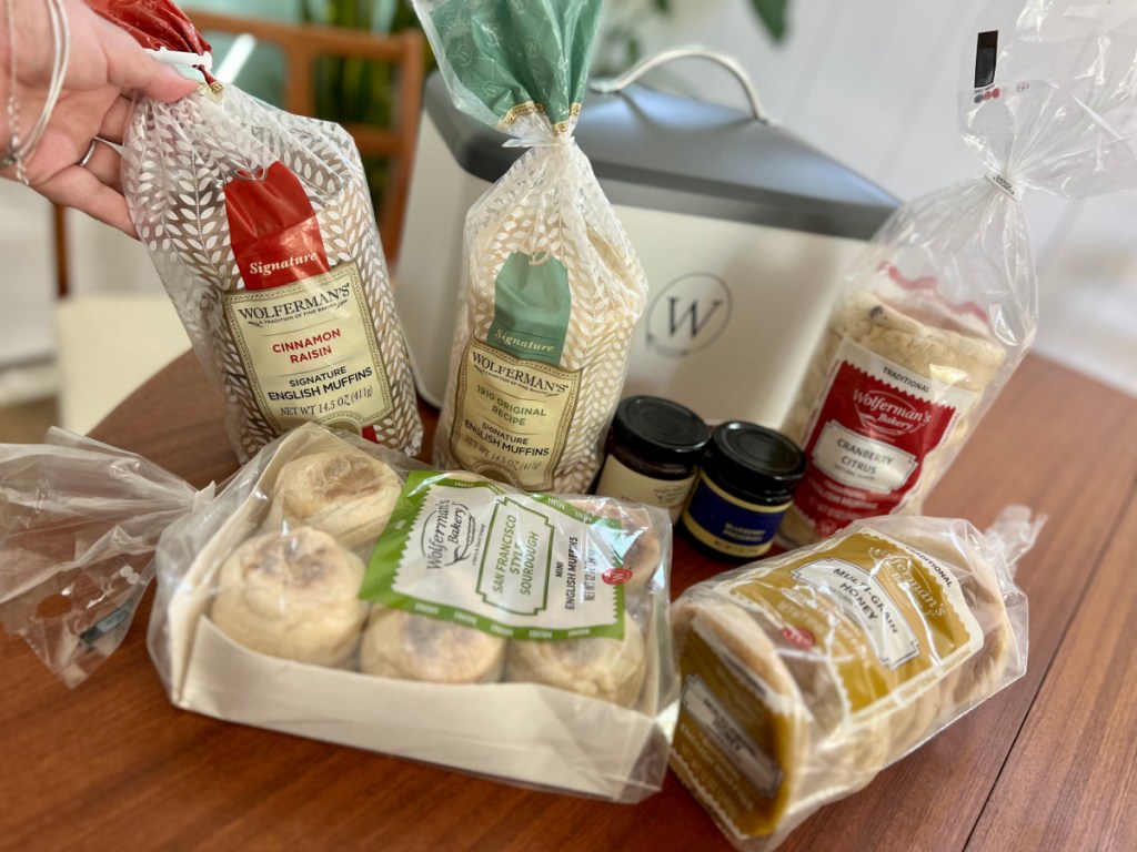 breadbox gift set with english muffins