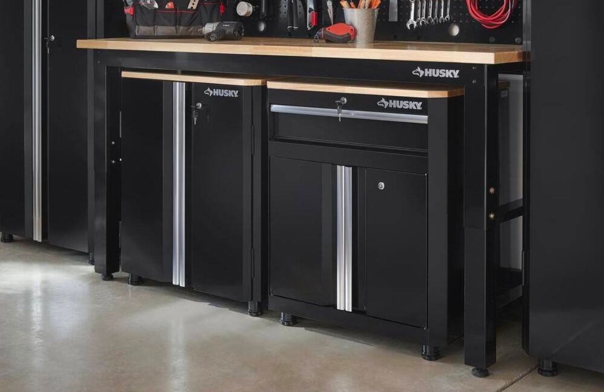 Ready-to-Assemble 24-Gauge Steel 1-Drawer 2-Door Garage Base Cabinet