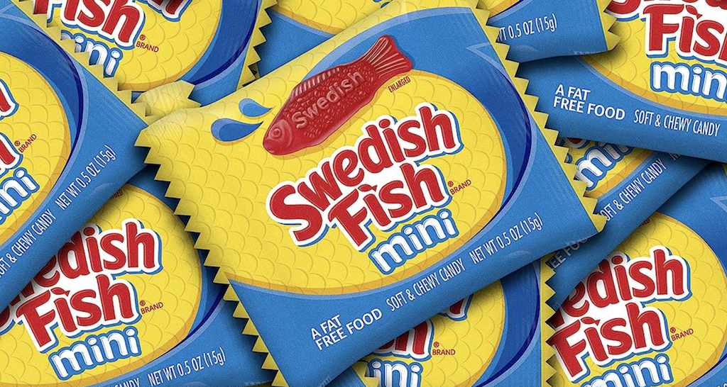 Swedish fish mini snacks 