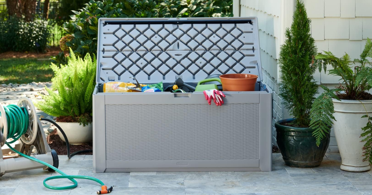 A large Rubbermaid outdoor box in gray 