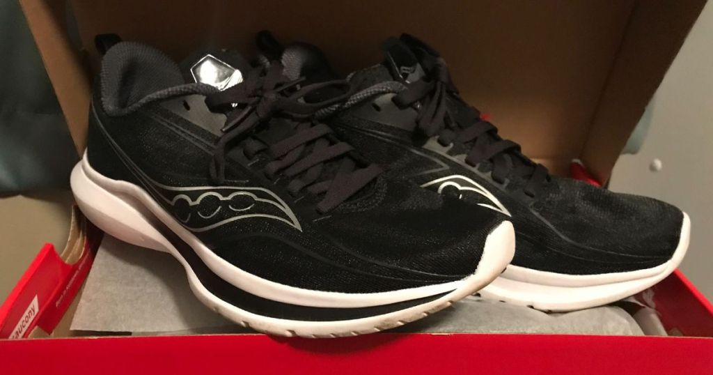 Saucony Kinvara Running shoes in the box