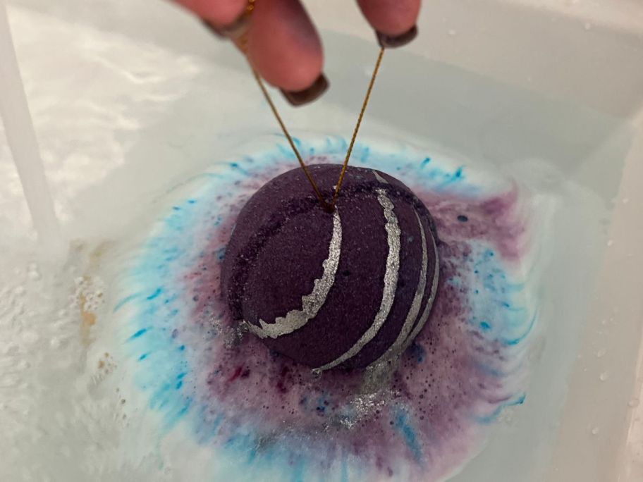 A Fragrant Jewels bath Bomb