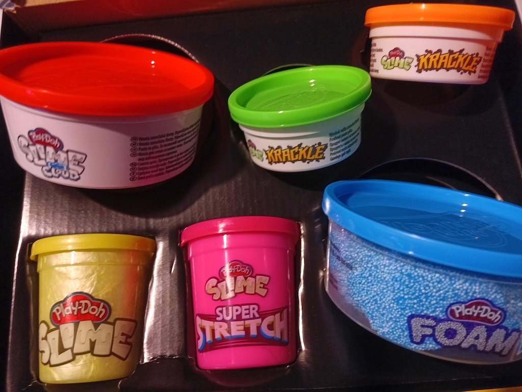 Play doh slime kit 