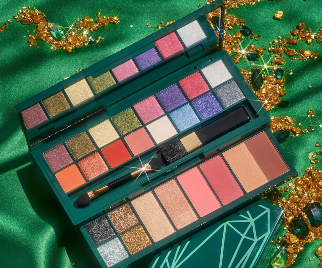 green eyeshadow palette