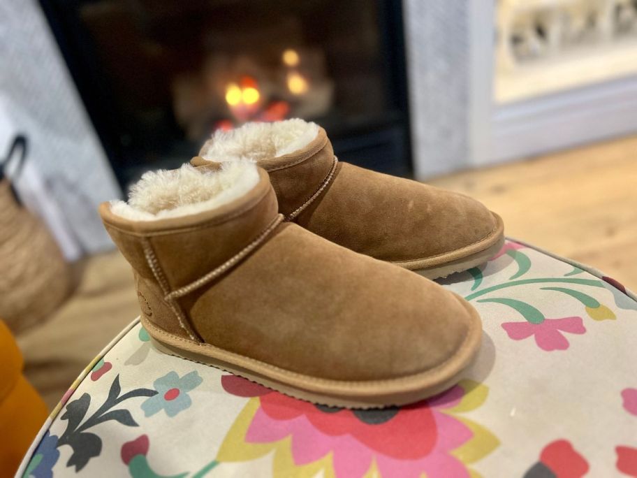 Dearfoams Women's Fireside Riverland Genuine Shearling Micro Booties