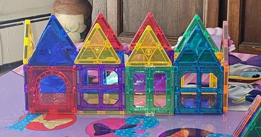magnetic tiles set built into a building on table