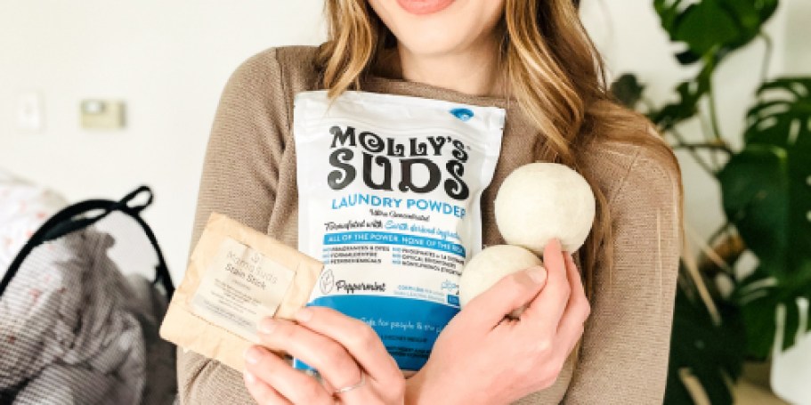 The Only 3 Non-Toxic Laundry Products You Need According to Our Expert