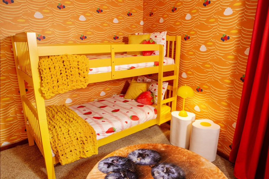 flapjack bunkbeds in the Eggo Waffle Rental House