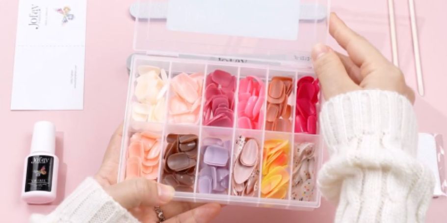 Press-On Nail 288-Piece Kit ONLY $17.59 on Amazon (Just $1.47 Per Set!)