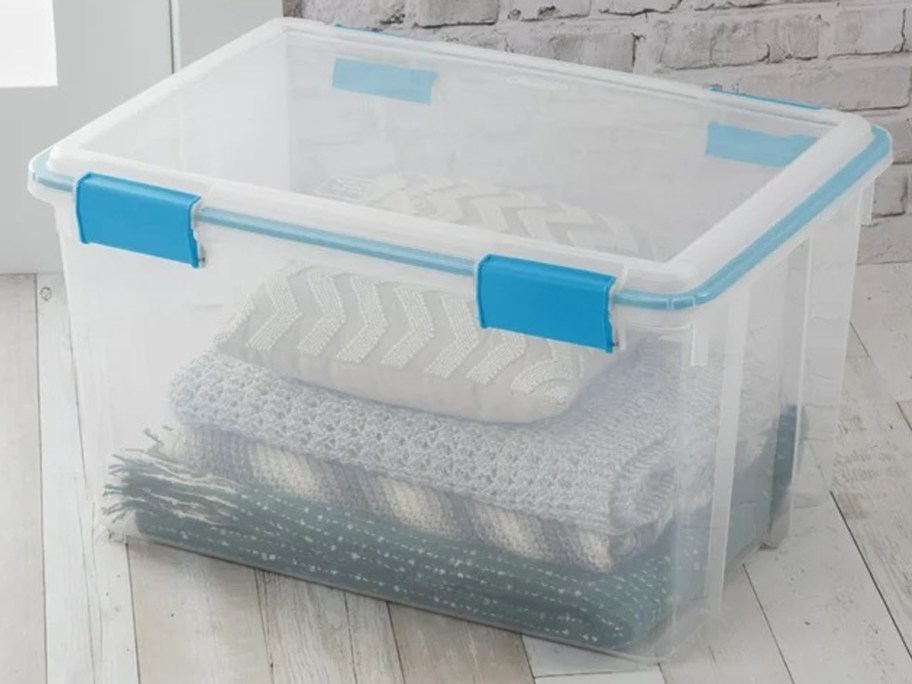 Sterilite 54 Quart Clear Gasket Box