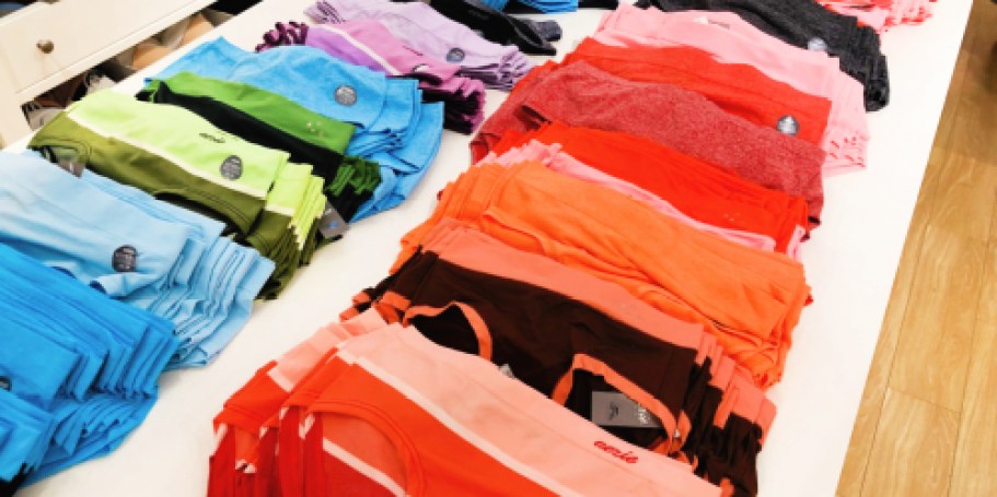 40% Off Aerie + FREE Shipping (AND 10 for $38 Undies!)