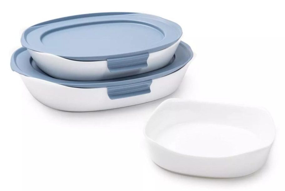 Rubbermaid DuraLite Glass Bakeware 5-Piece Baking Dish Set w/ Shadow Blue Lids stock image