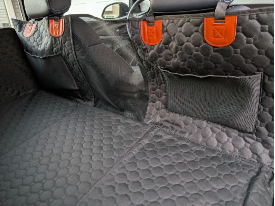 SkyGive Pets Car Seat Cover with pockets in car