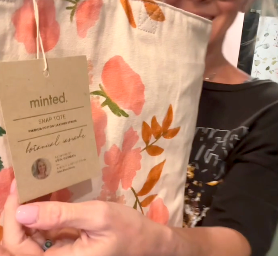 Minted floral tote with tag 