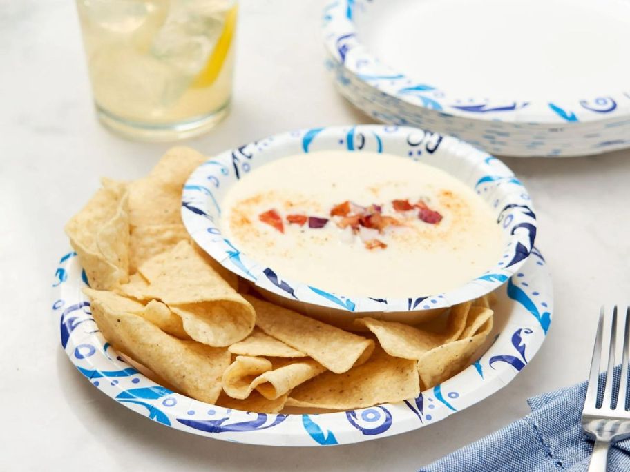 Great Value Disposable Dinner Plates with food on them 