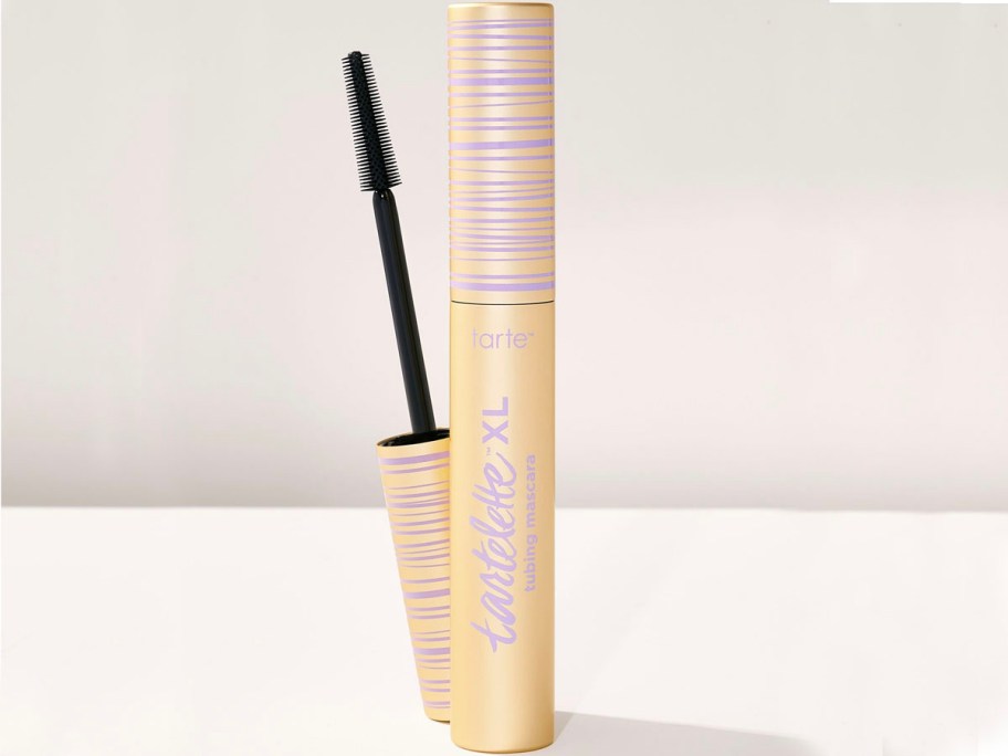 tarte xl mascara standing upright 