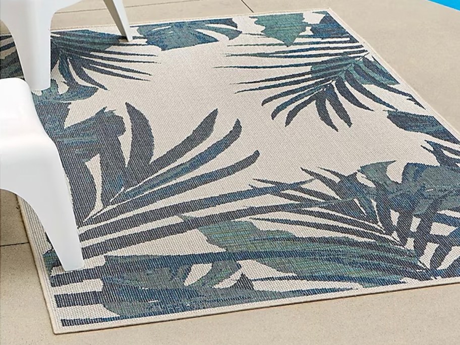leaf area rug outdoors