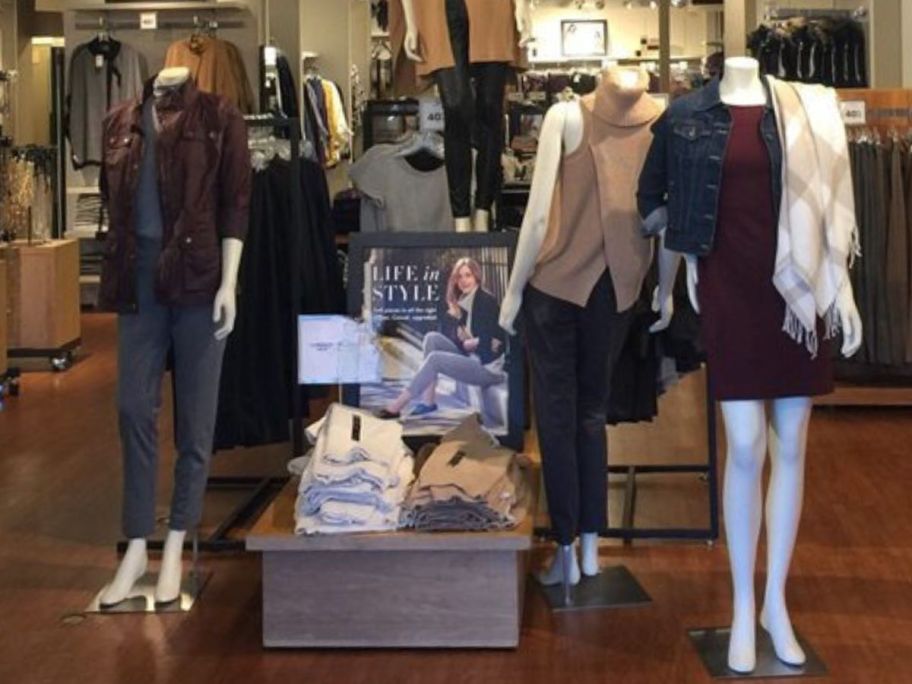 banana republic display in store